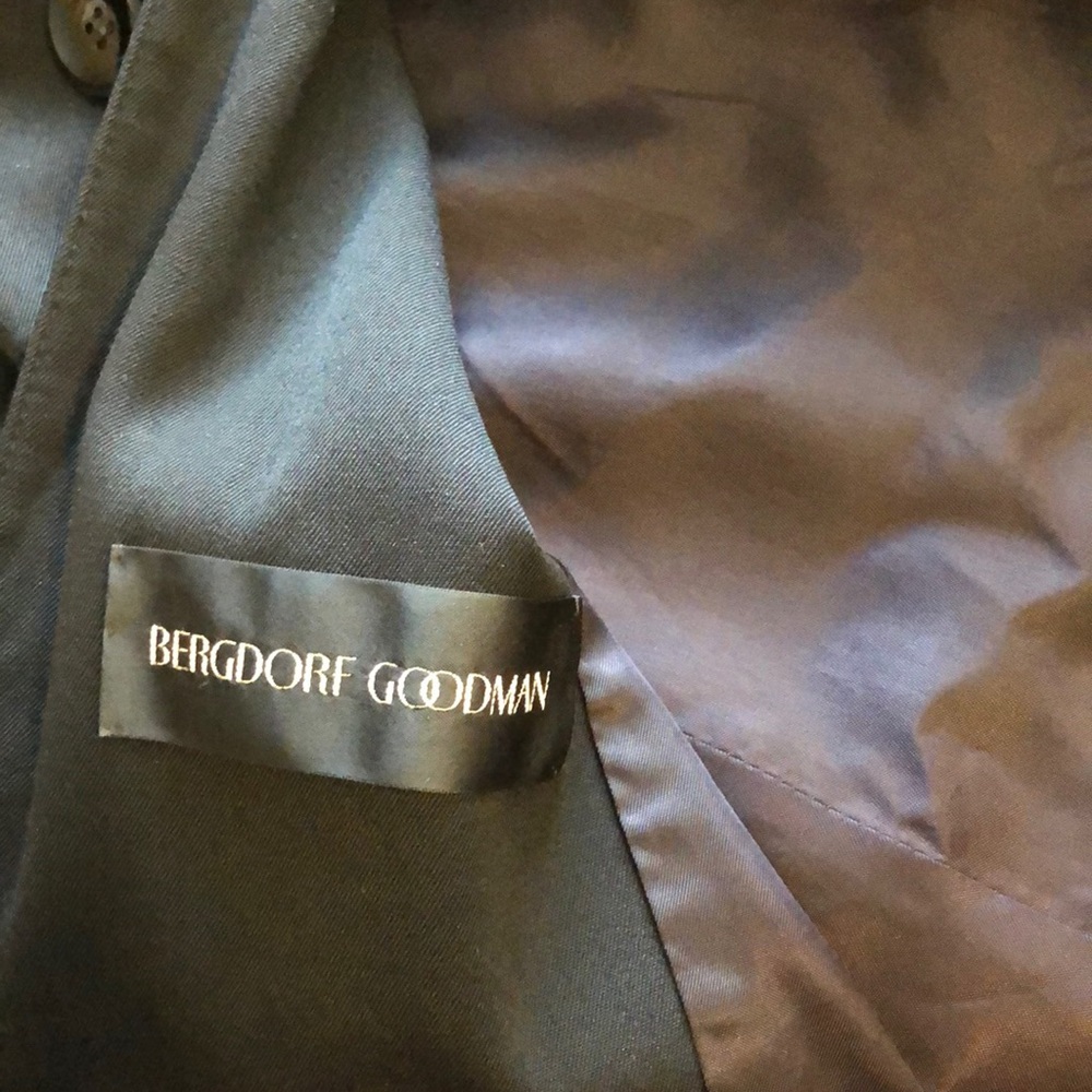 Drizzle Trench Coat - Picture 7 of 12